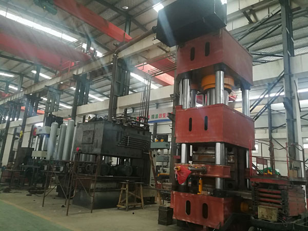 1000t四柱液壓機(jī)